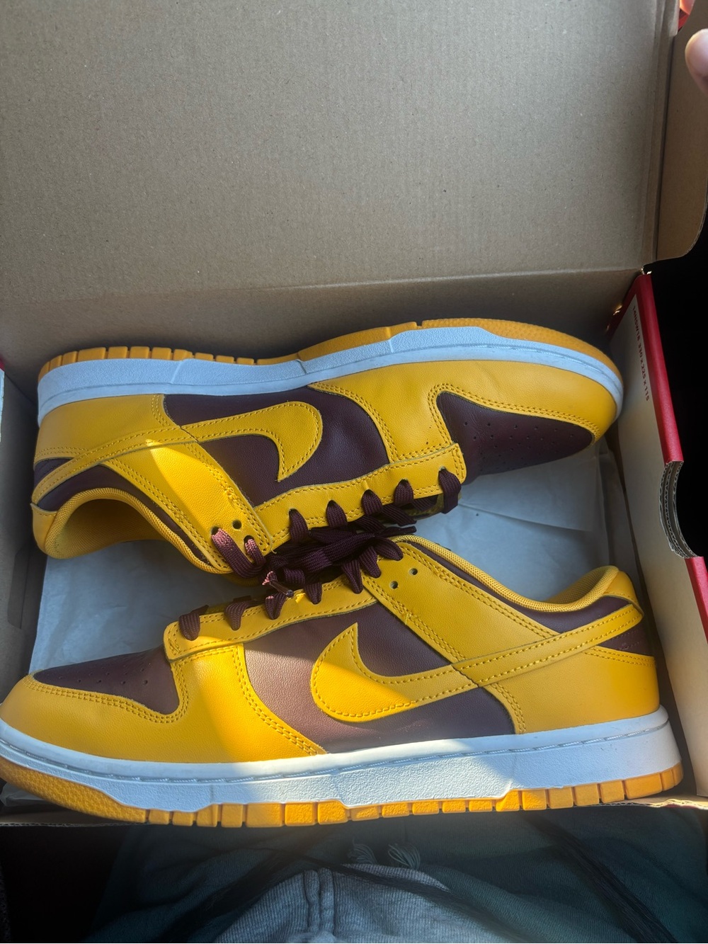 Nike Low-Top Sneakers in Yellow and Brown